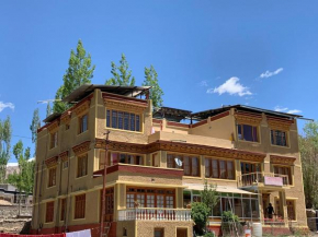 Leh Ling Guesthouse